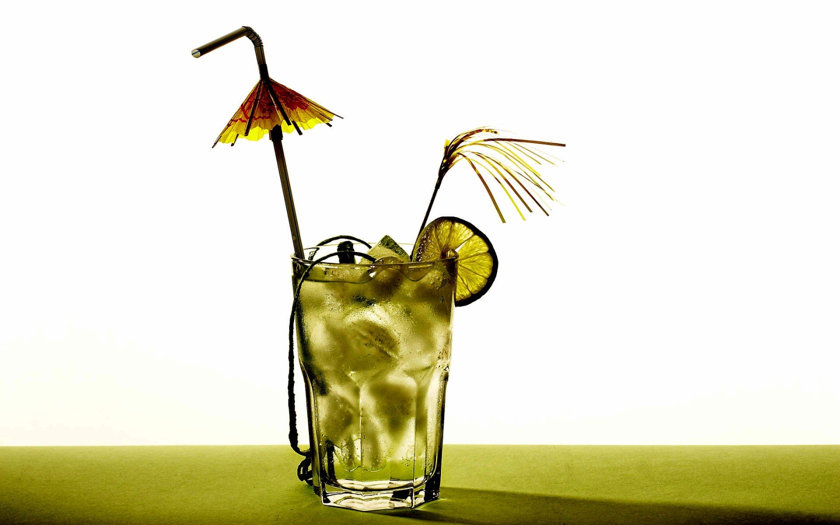 Освежающий коктейль с лаймом