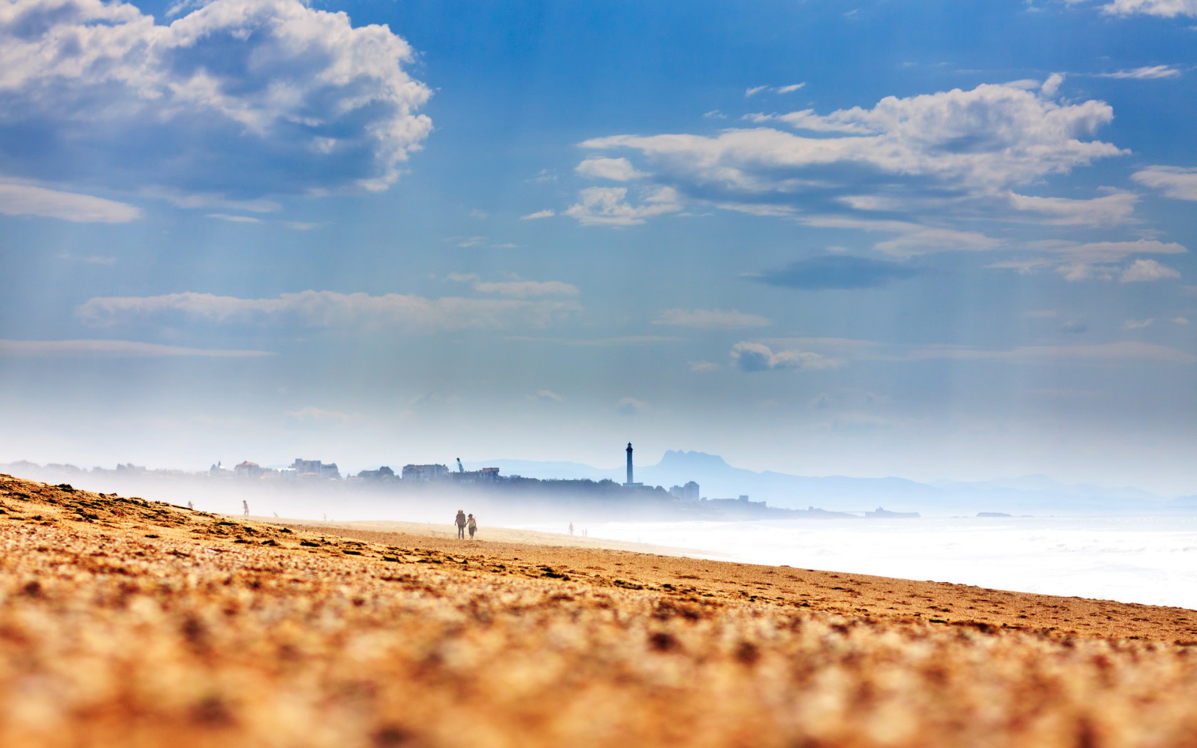 Пустой пляж