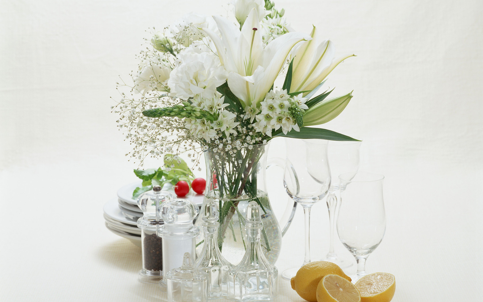 Цветочки в вазе