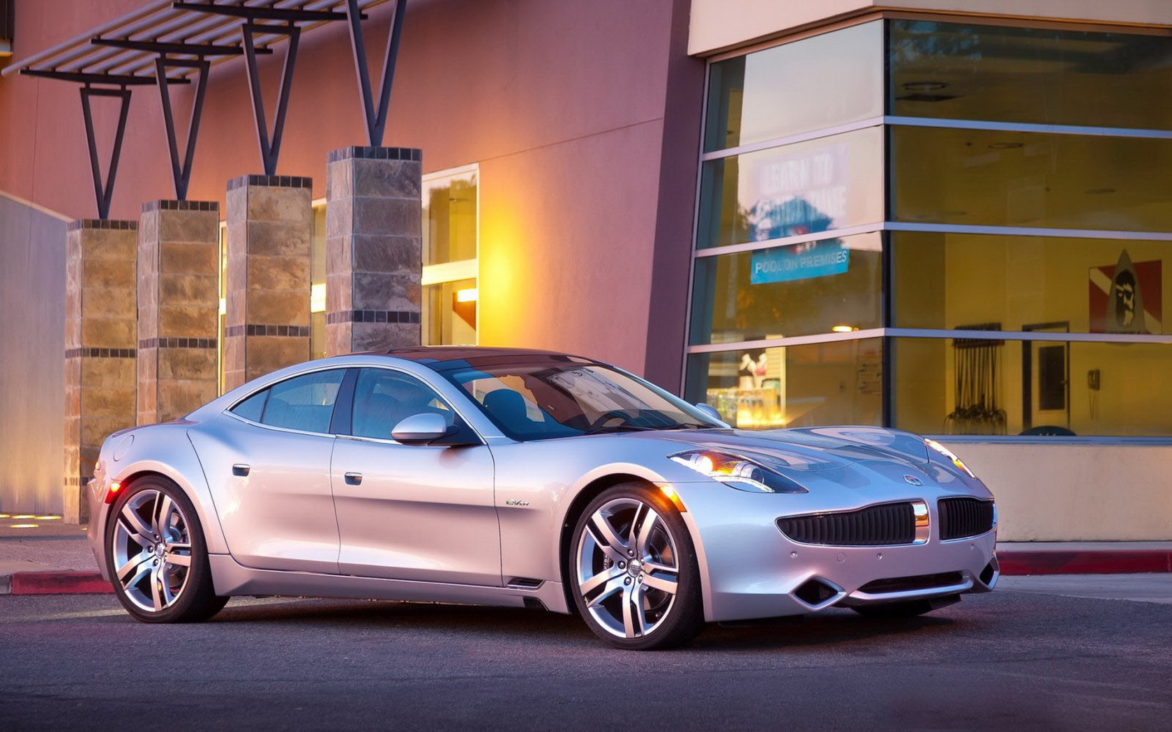 Fisker-Karma