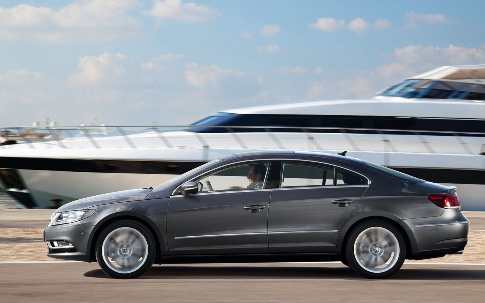 новый Volkswagen-Passat CC