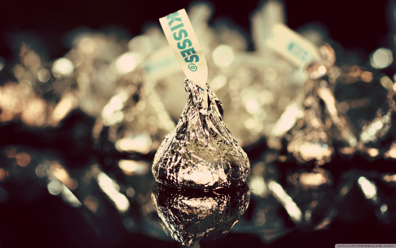 Конфета в обертке