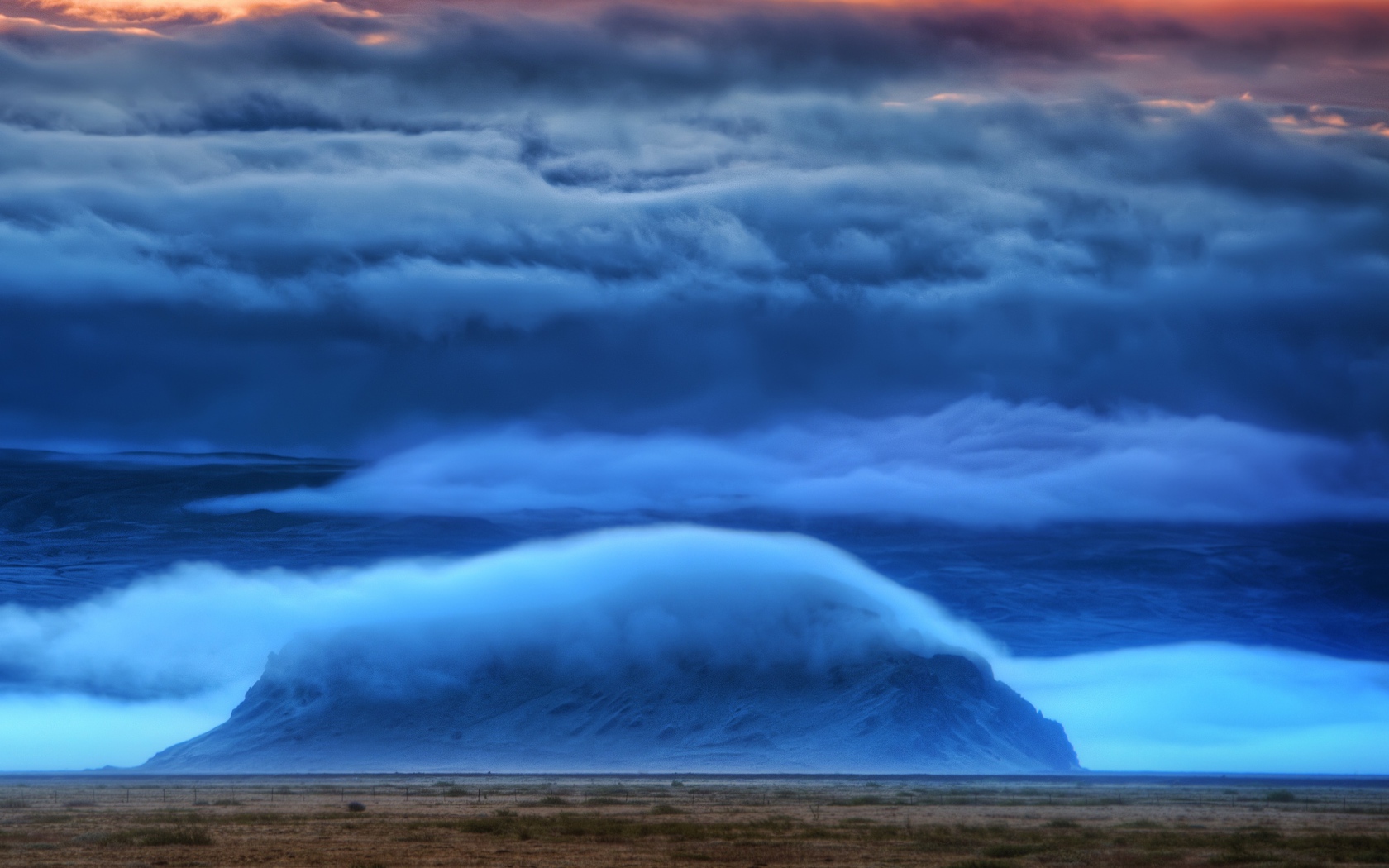 Шторм в небе