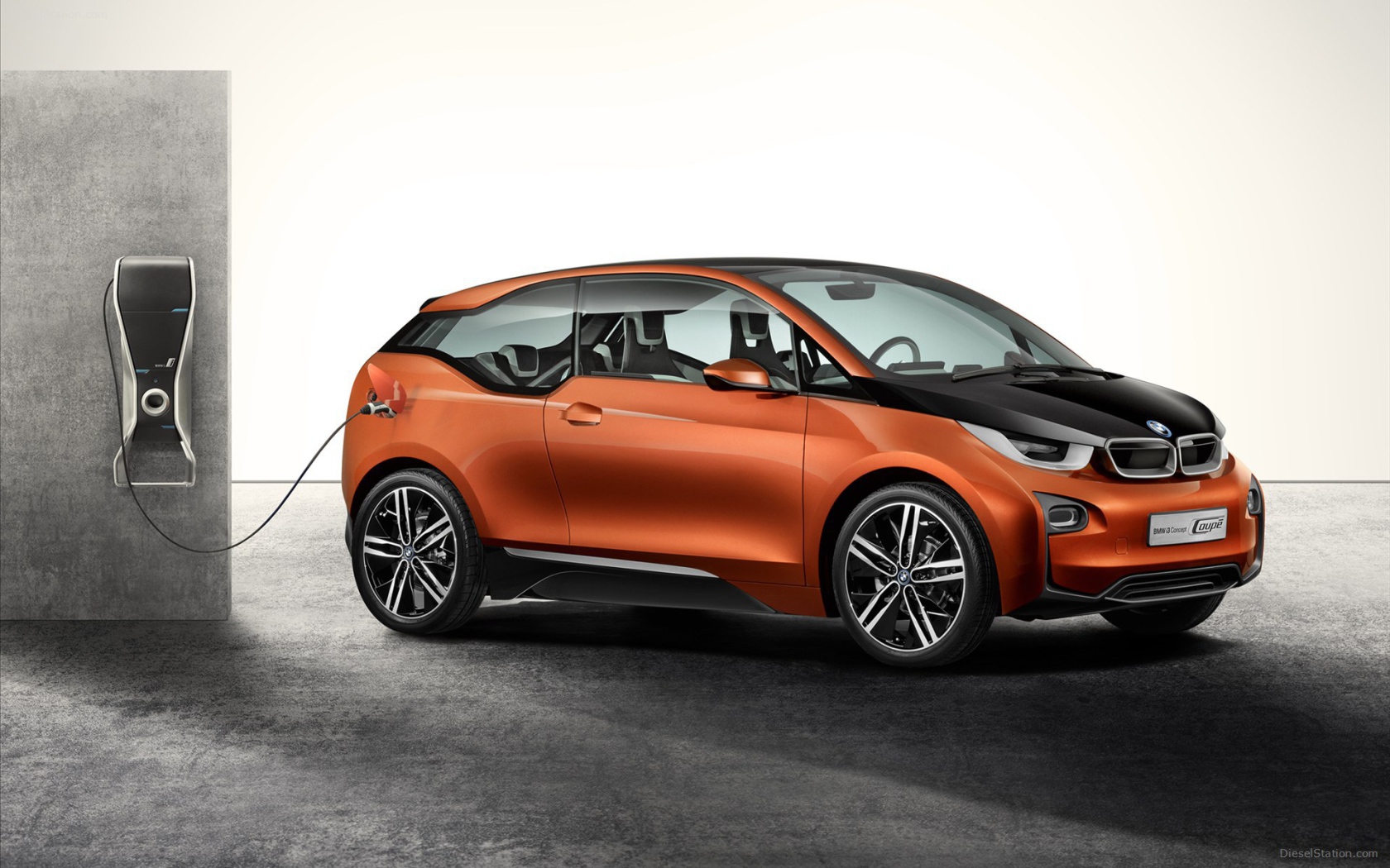 BMW i3 электромобиль