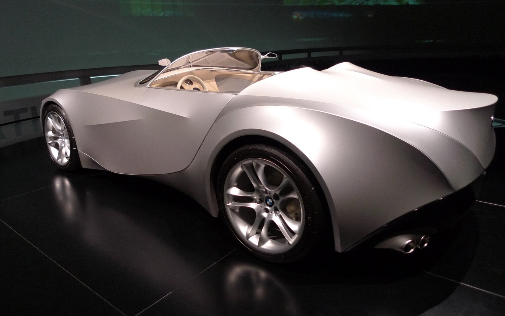 Оригинальный автомобиль BMW