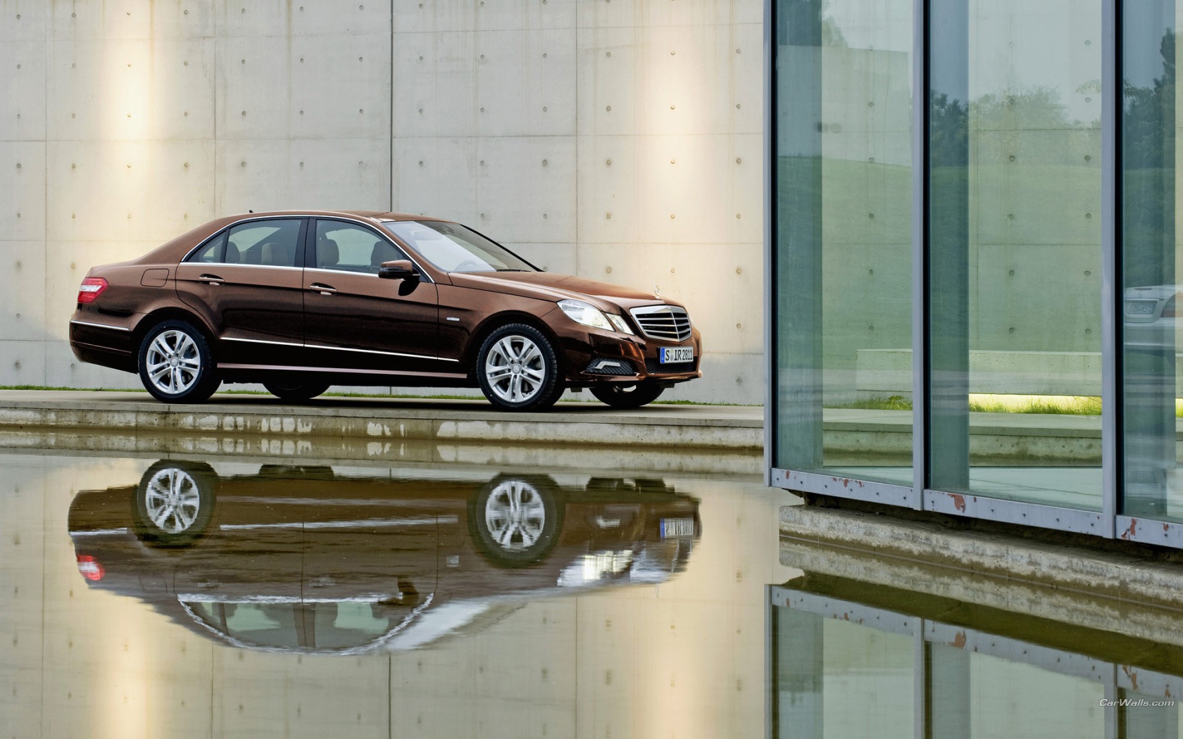 Автомобили Mercedes-Benz