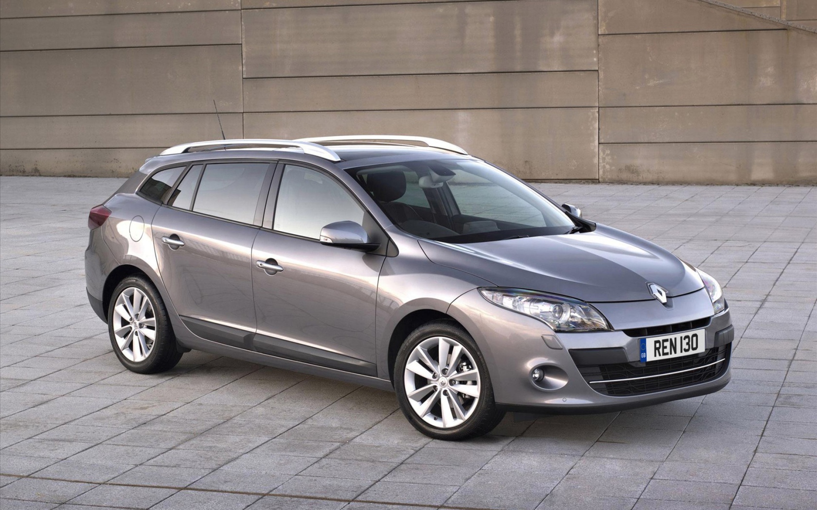 Автомобиль Renault Megane