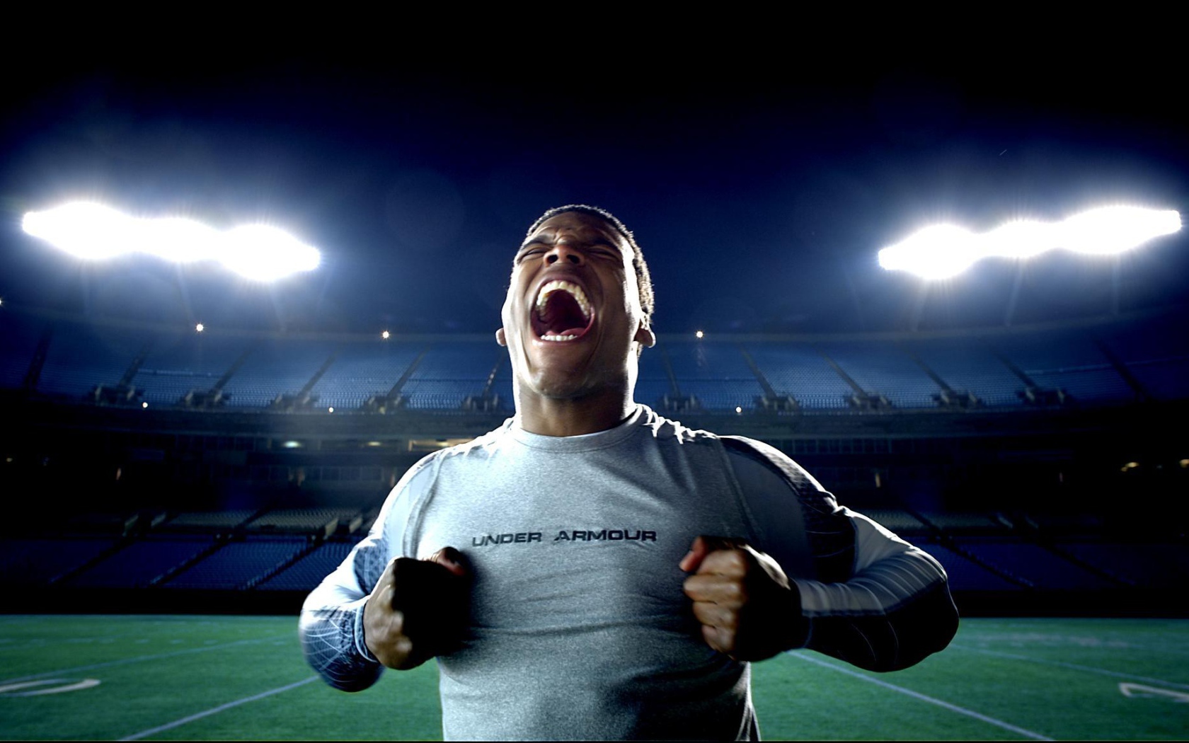 Under Armour кричим громко