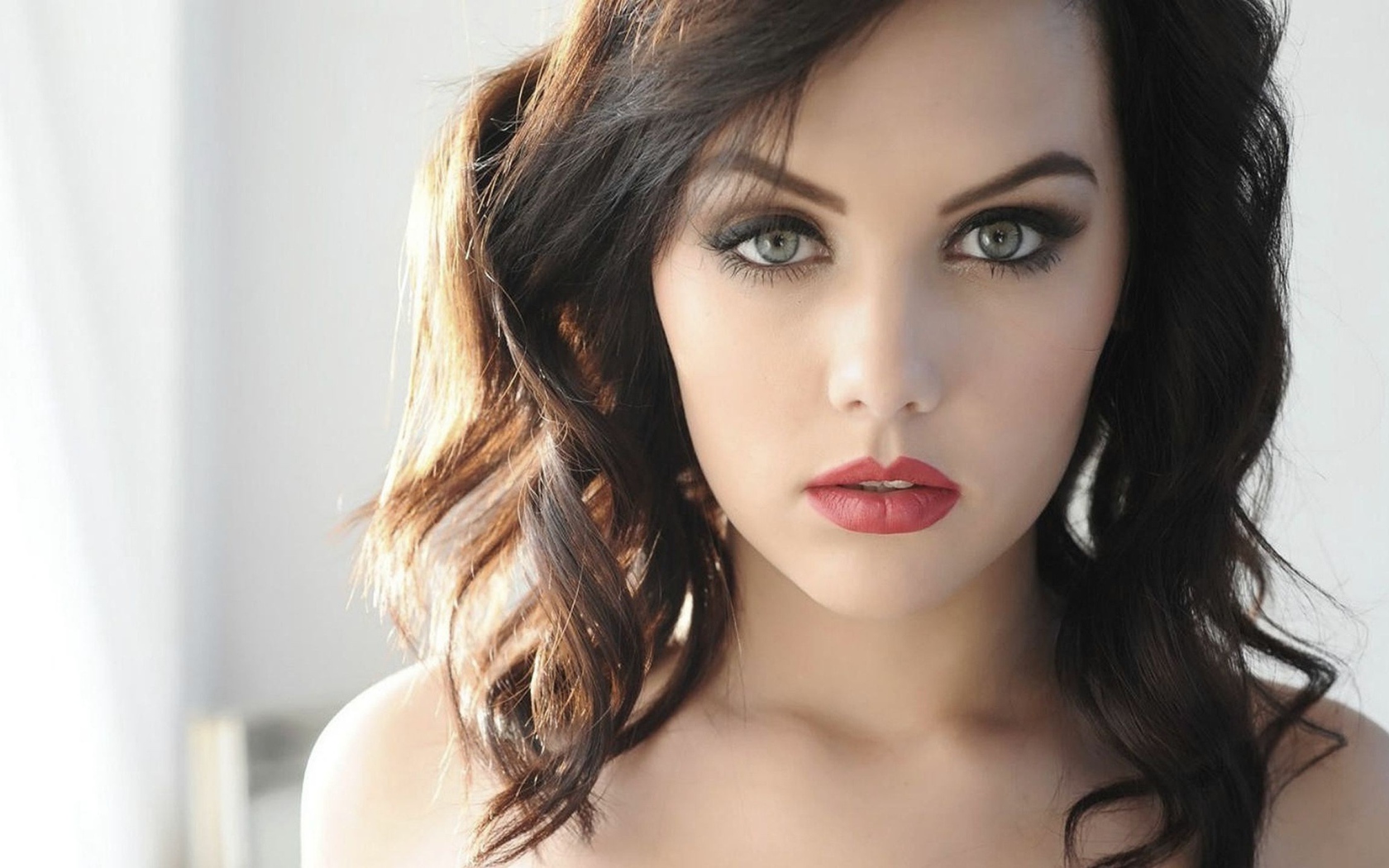 Девушка утром