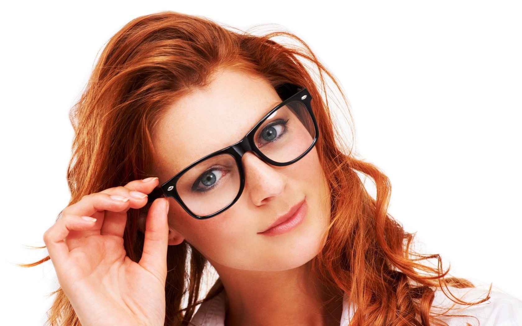 Я и в очках красивая