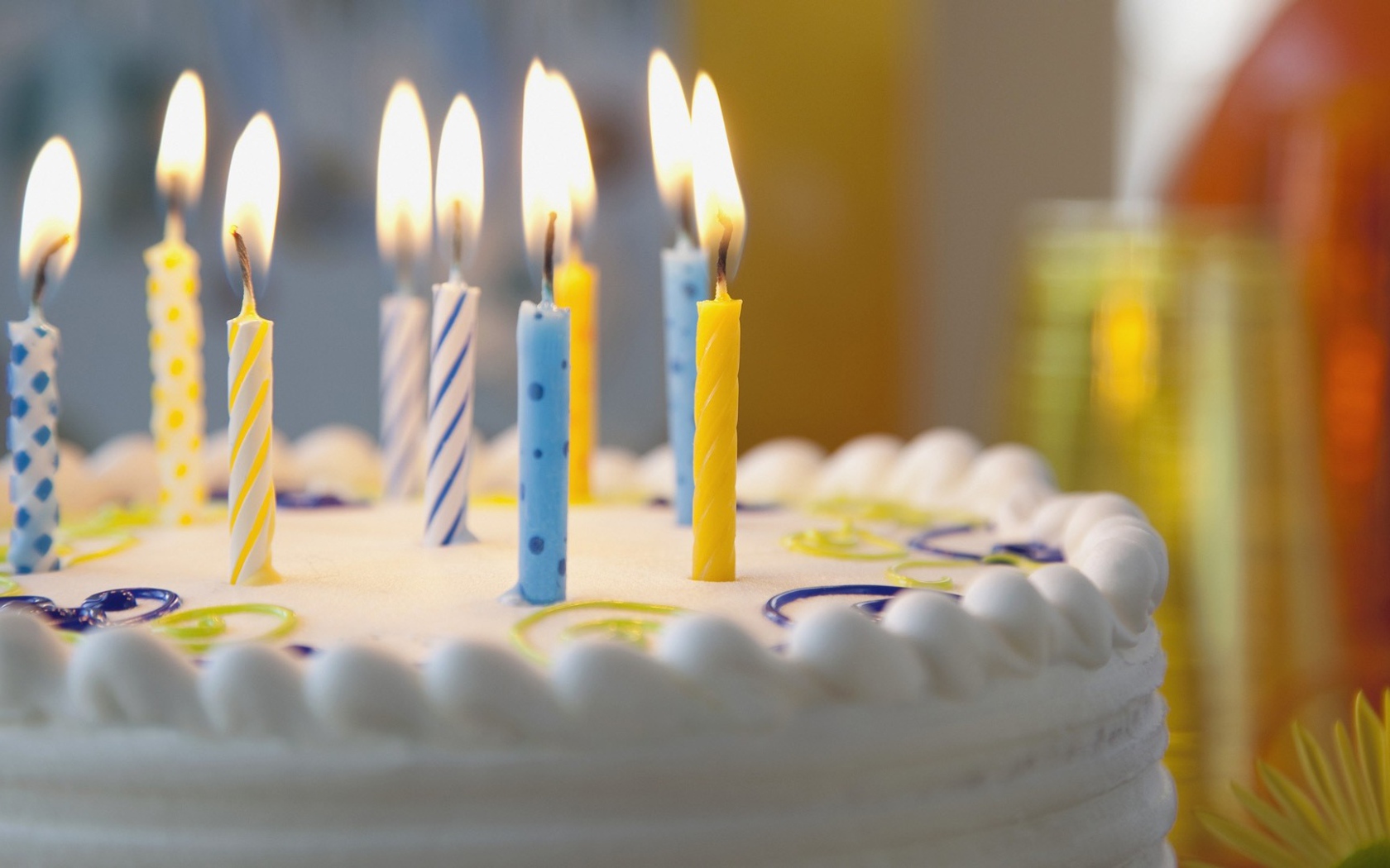 Торт со сливочным кремом на день рождения