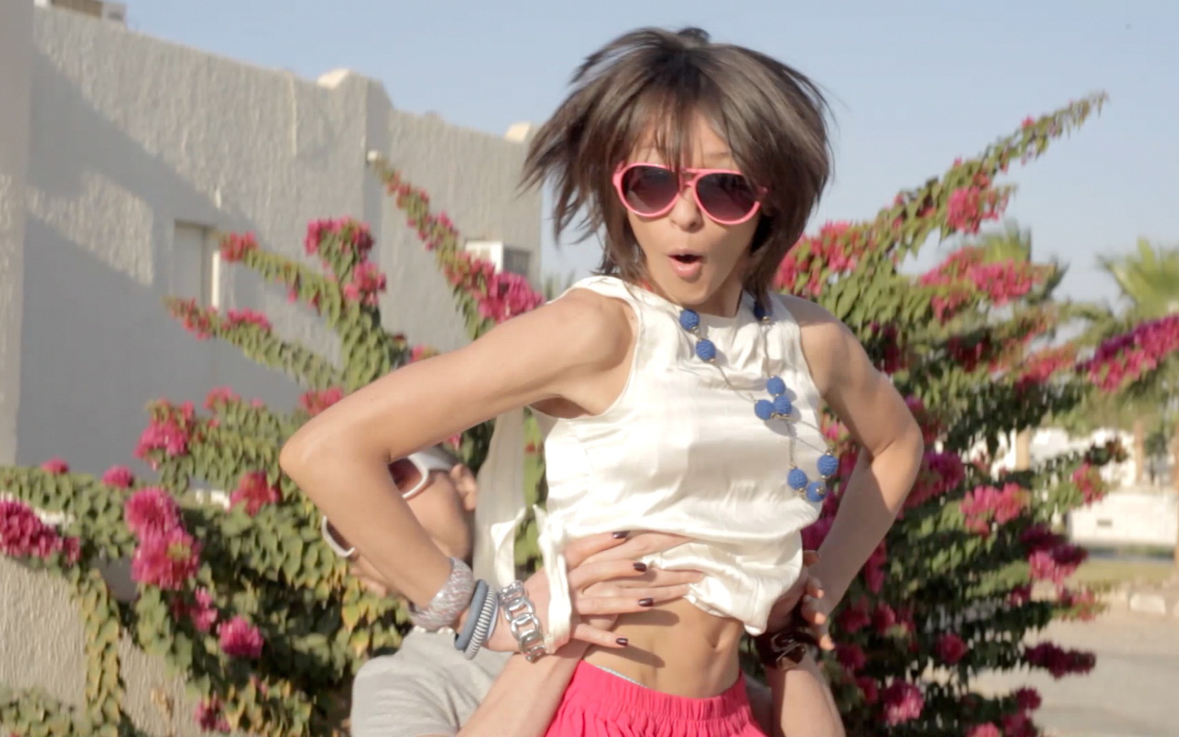 Iowa веселая в очках