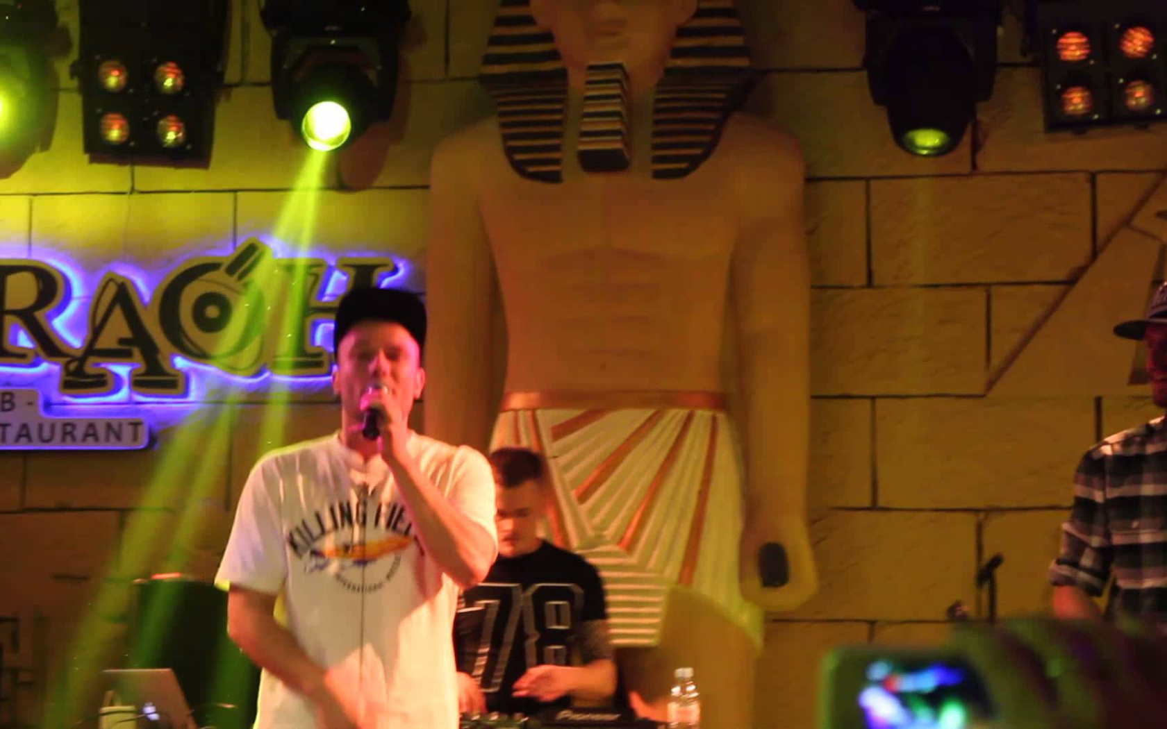 Макс Корж выступает в клубе