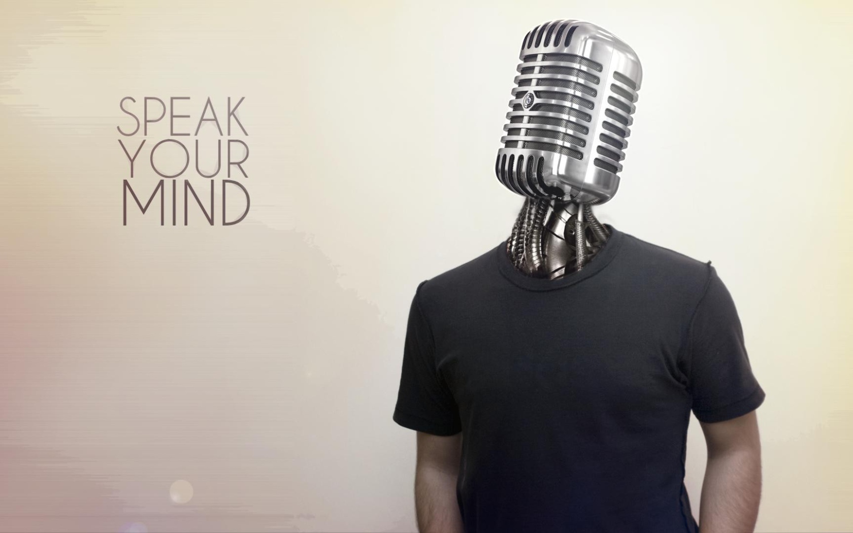 Микрофон вместо головы