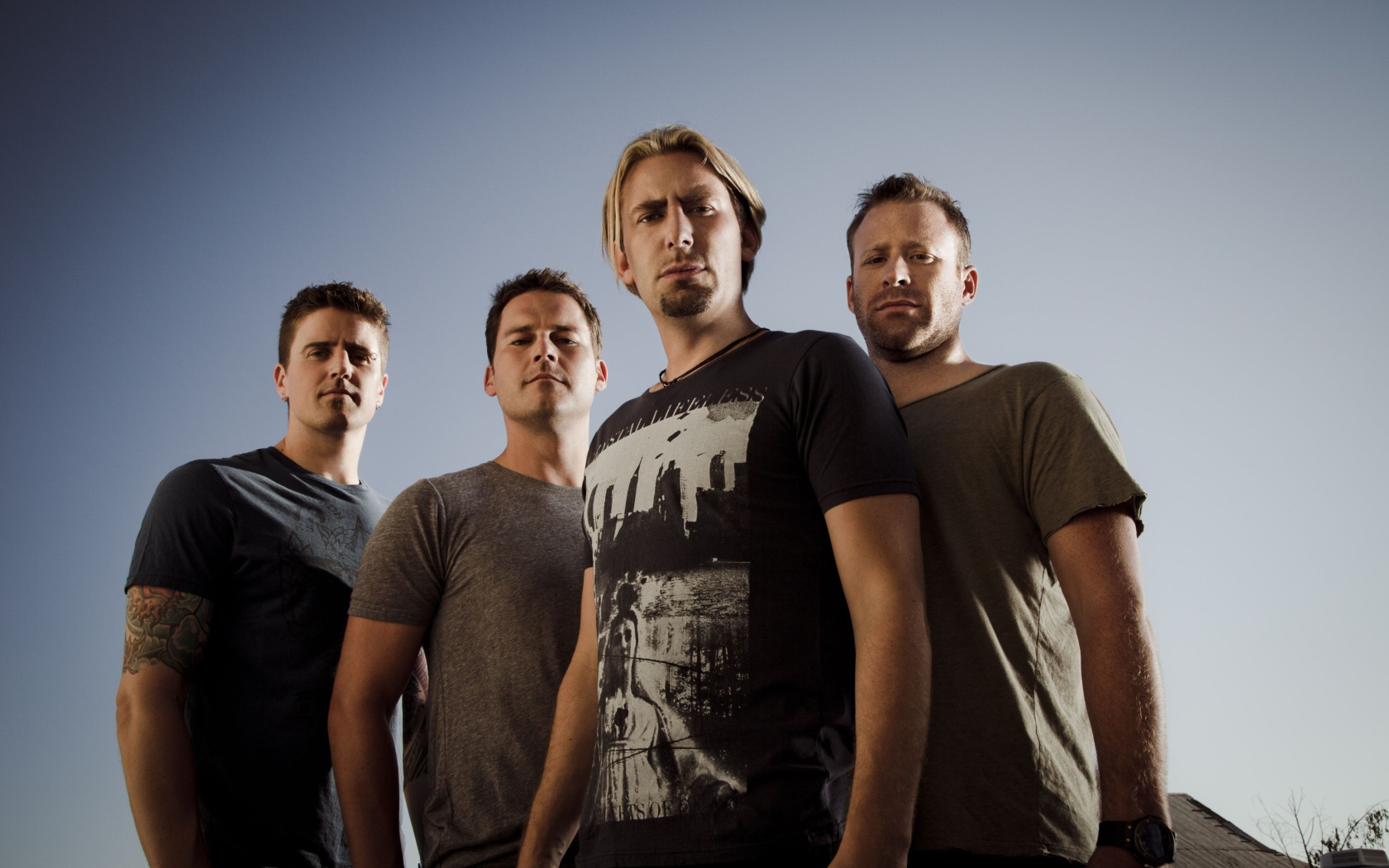 Никэлбек в пустыне