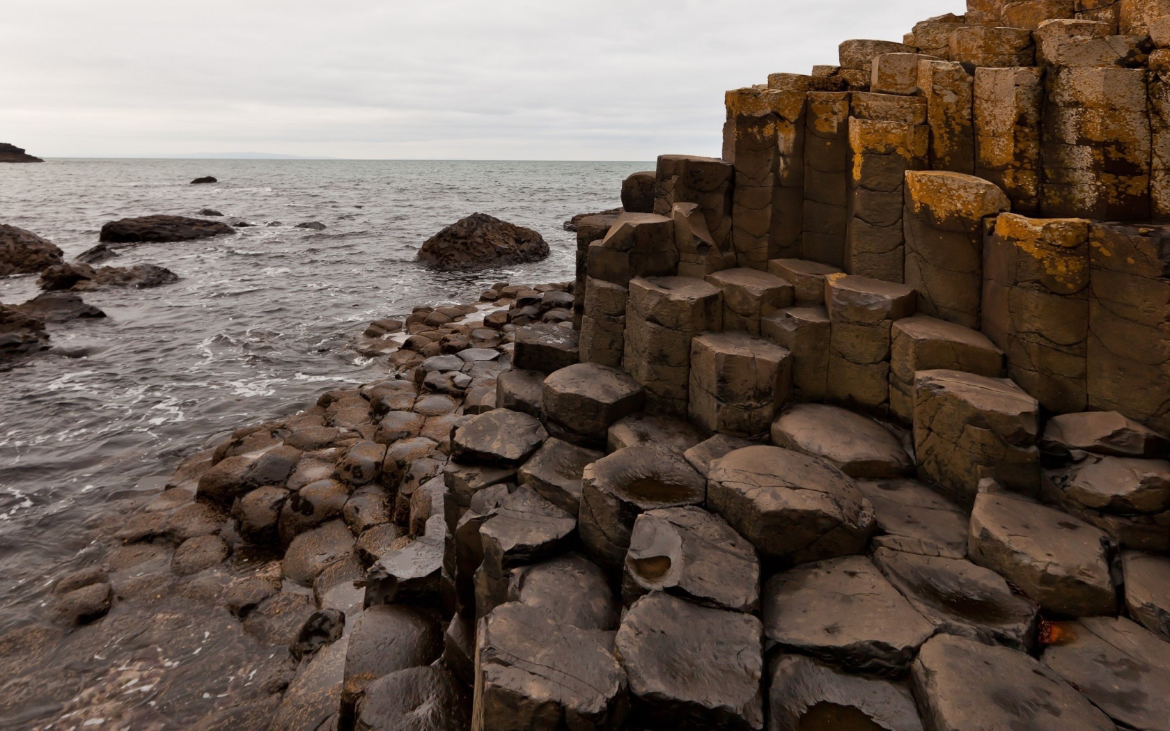 Морской берег ступени