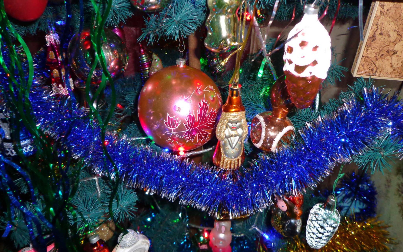 Cтарые елочные игрушки на прищепках