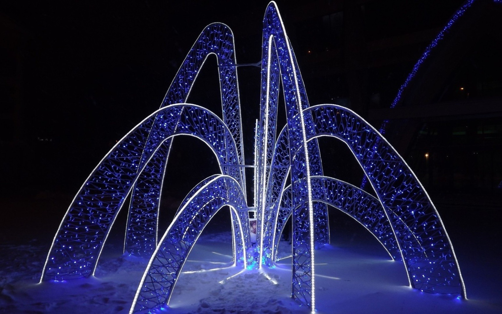 Светящиеся гирлянды