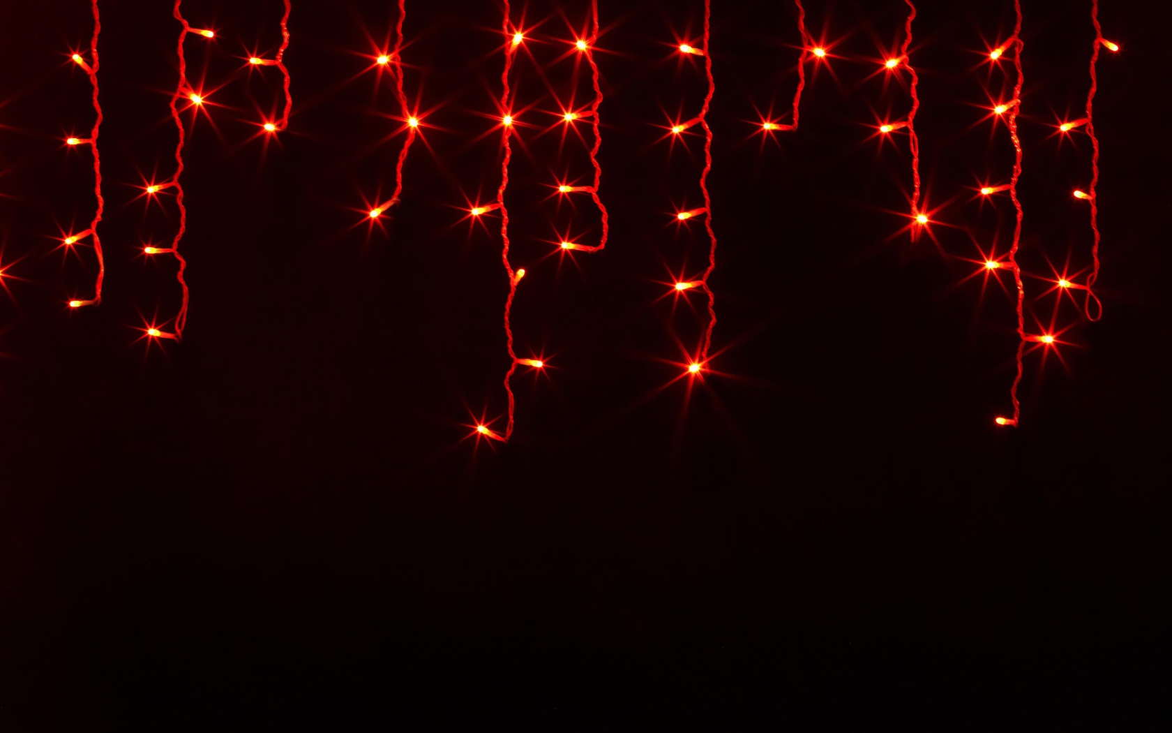 Гирлянда красная