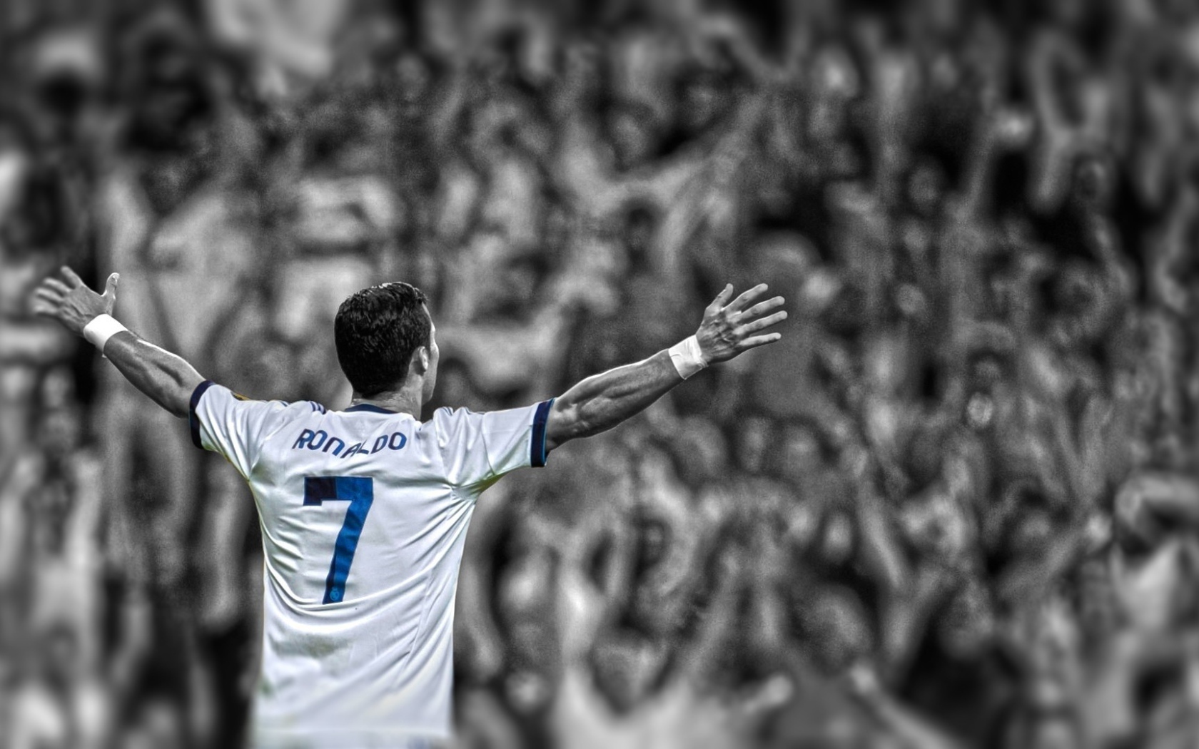 Игрок мадридского Реала Криштиану Роналду играет под номером 7