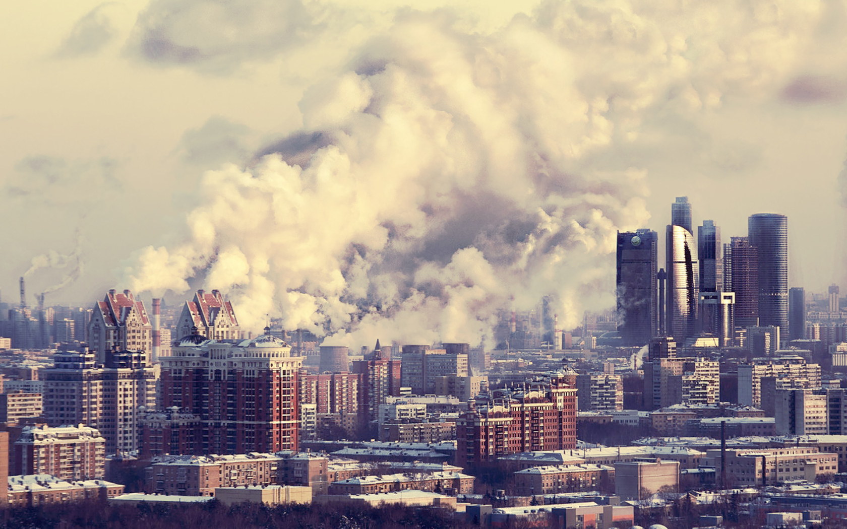 The Moscow under the white smoke