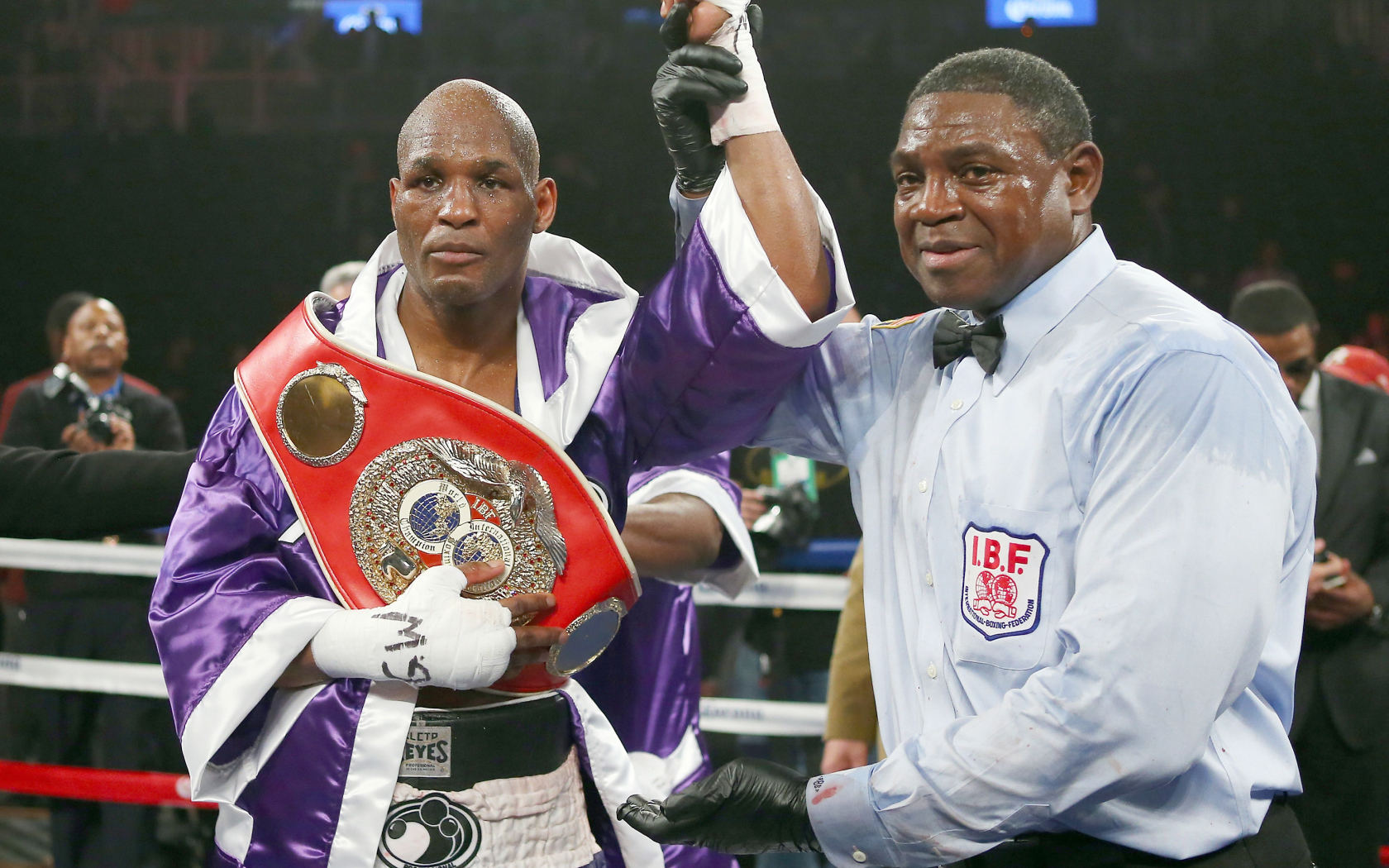 Чемпион Бернард Хопкинс