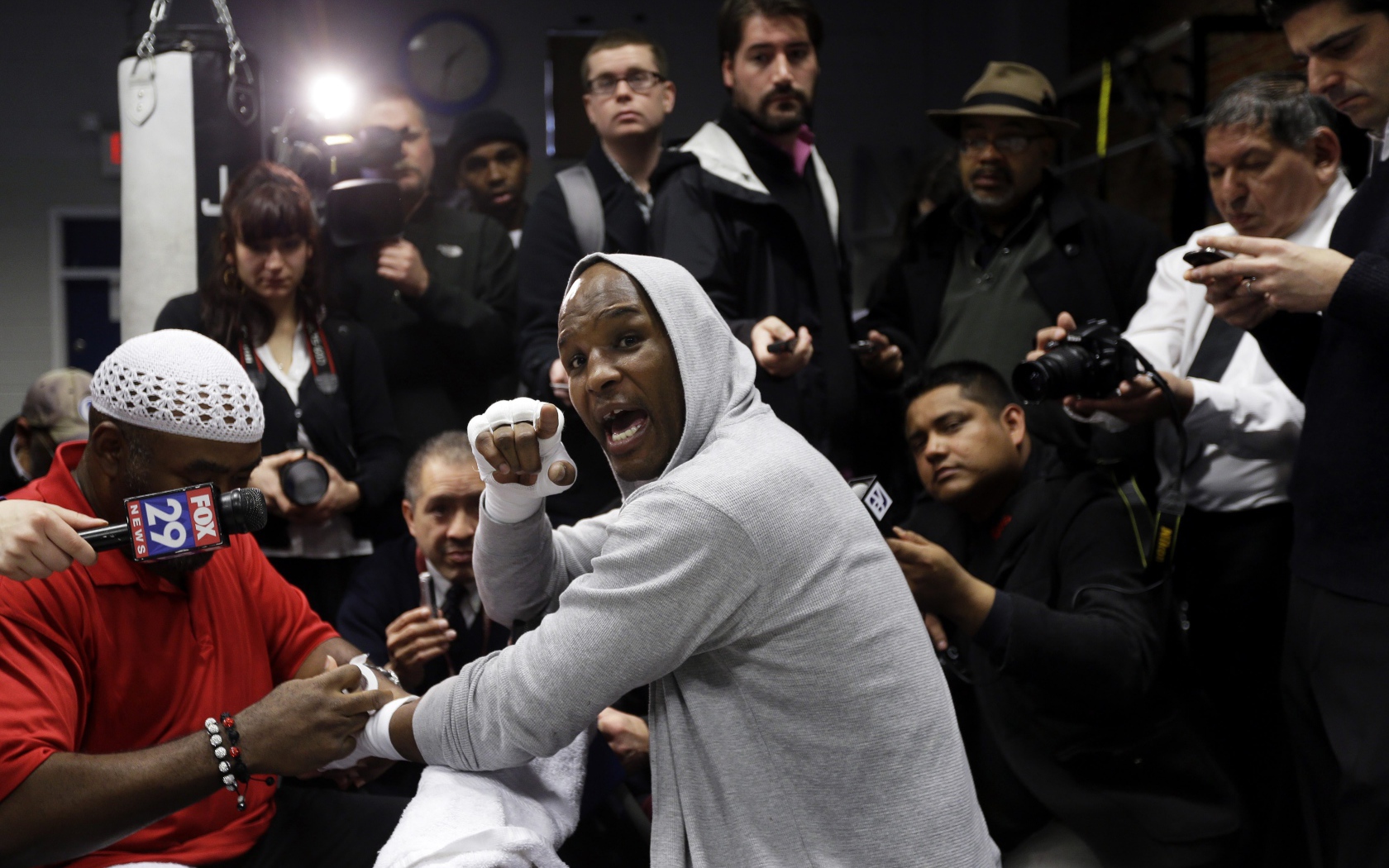 Чемпион по боксу Бернард Хопкинс