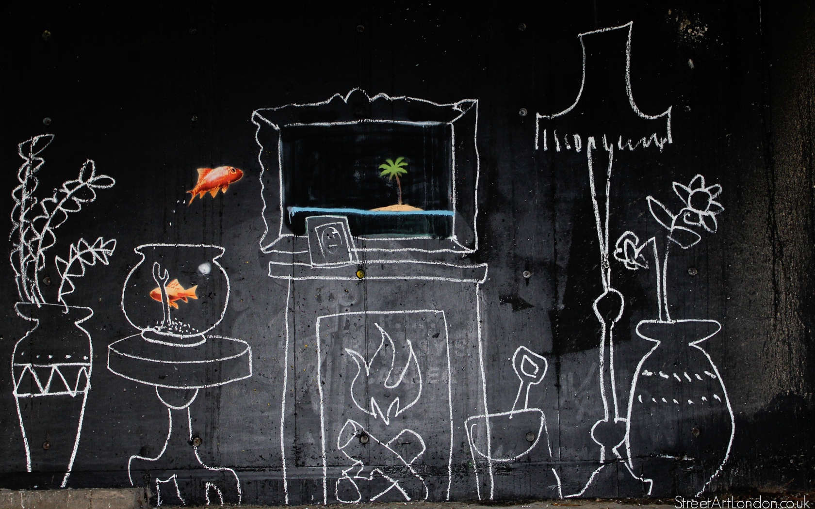 Граффити, уютная комната