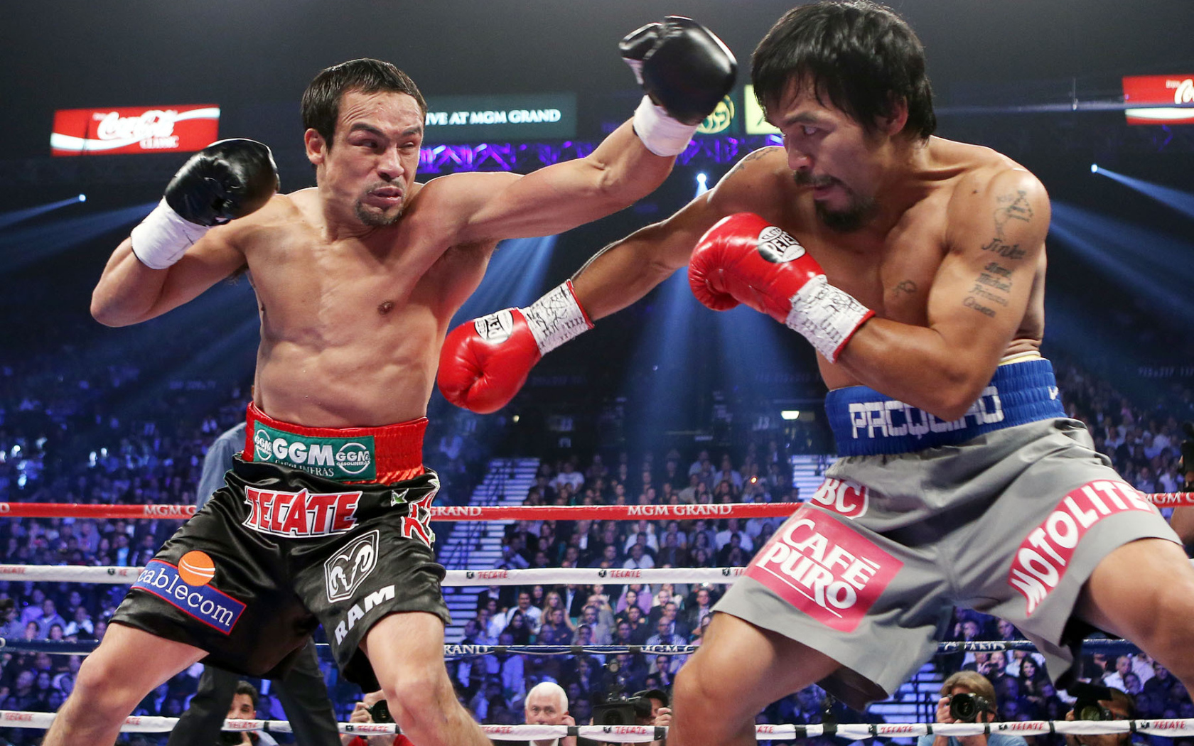 Легендарный боксер Хуан Мануэль Маркес на ринге