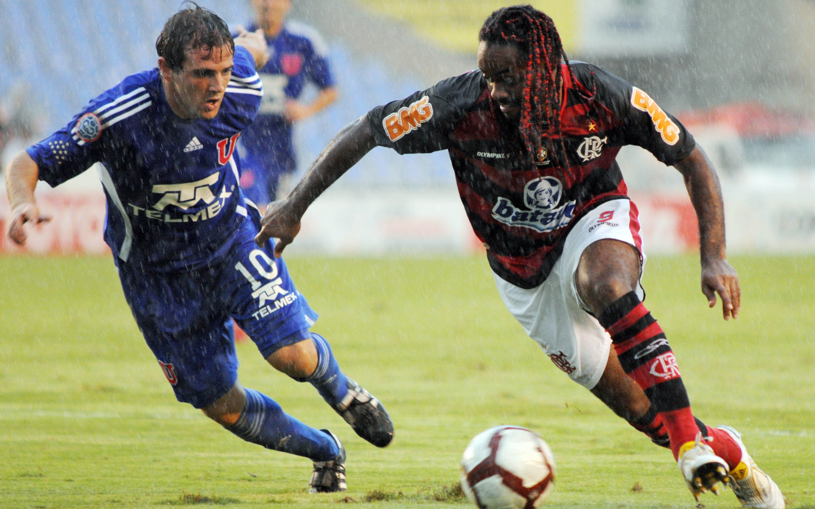 Шаньдун Лунэн Вагнер под дождем