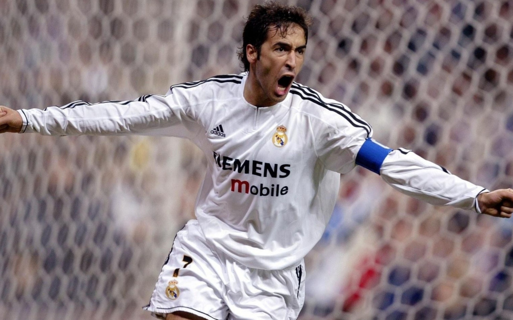 Футболист Аль Садд Рауль Гонсалес