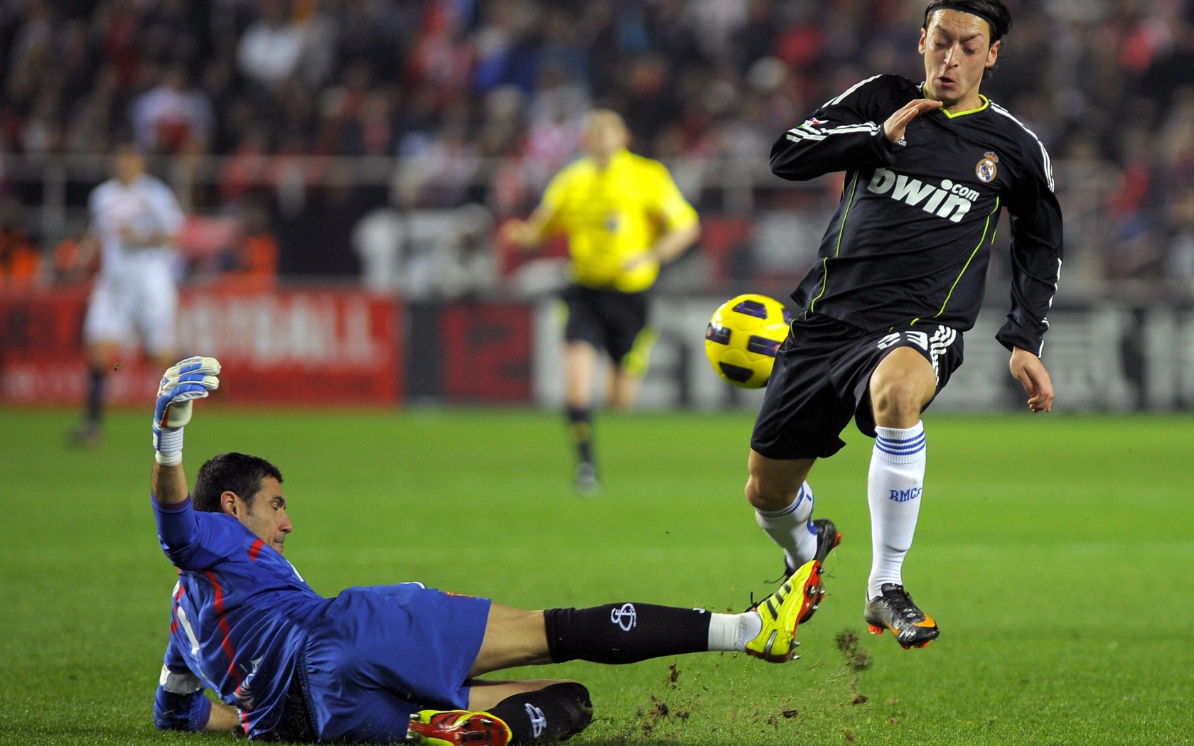 Футболист Арсенала Месут Озил