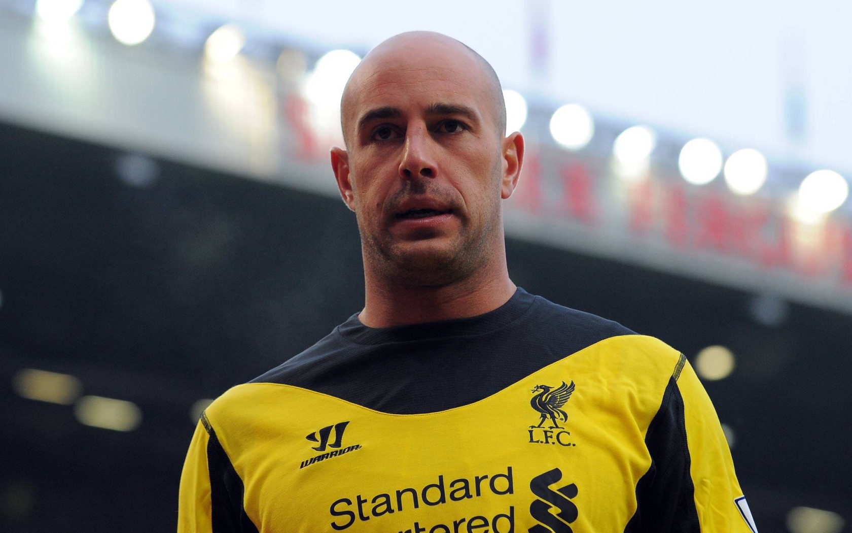 Игрок из Наполи Пепе Рейна