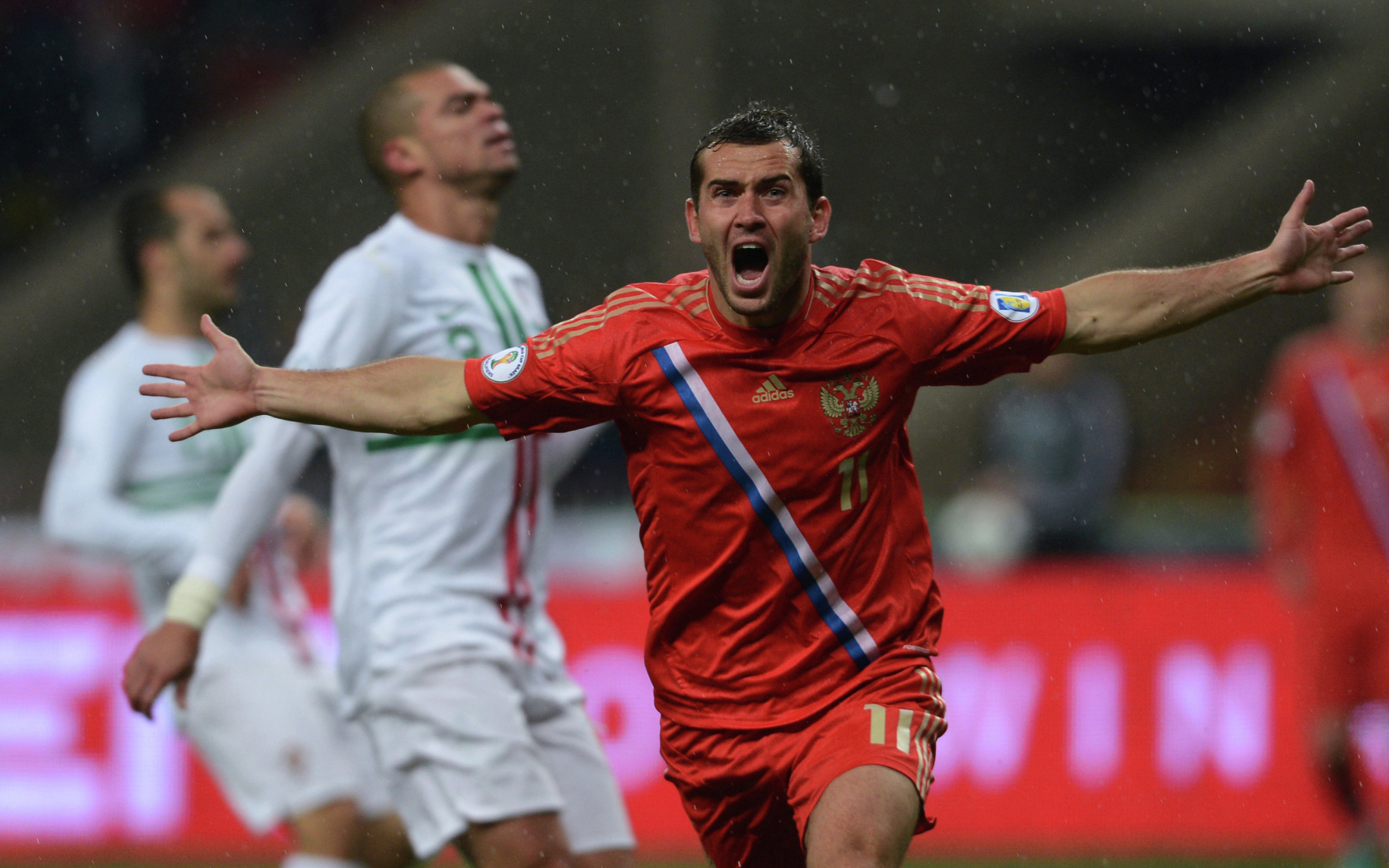 Игрок Зенита Александр Кержаков в сборной России