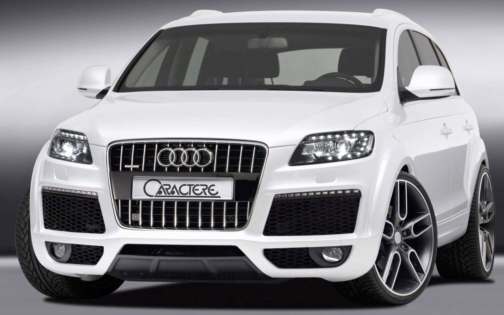 Надежная машина Audi q7