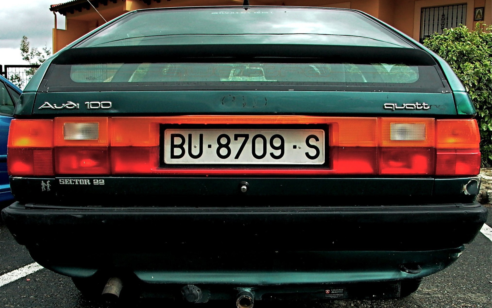 Дизайн автомобиля Audi 100