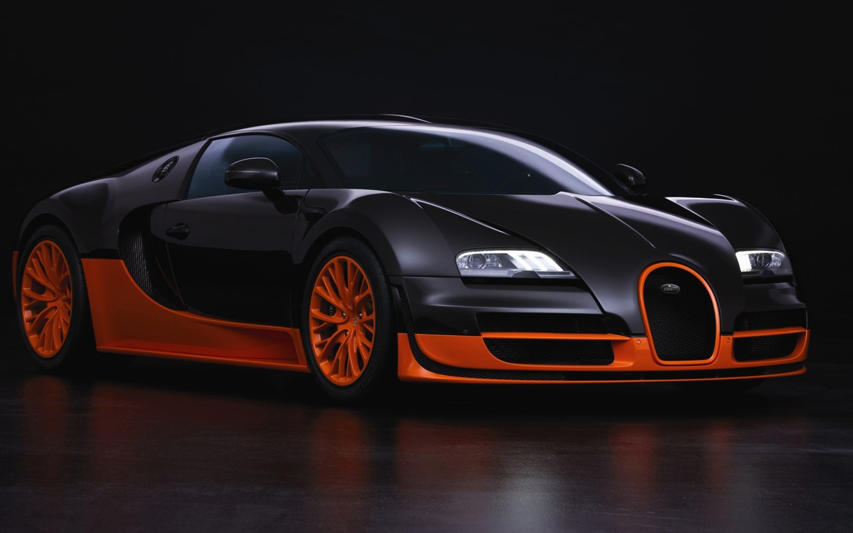 Спортивный Bugatti veyron