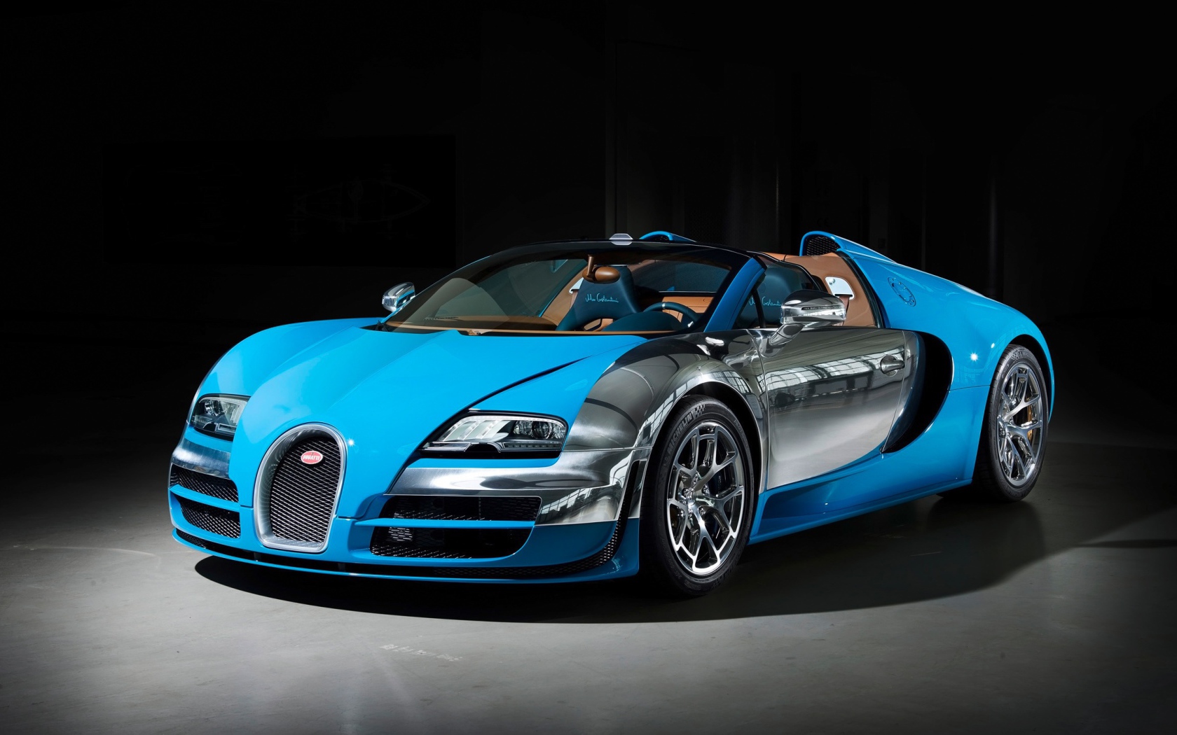Голубой Bugatti Veyron