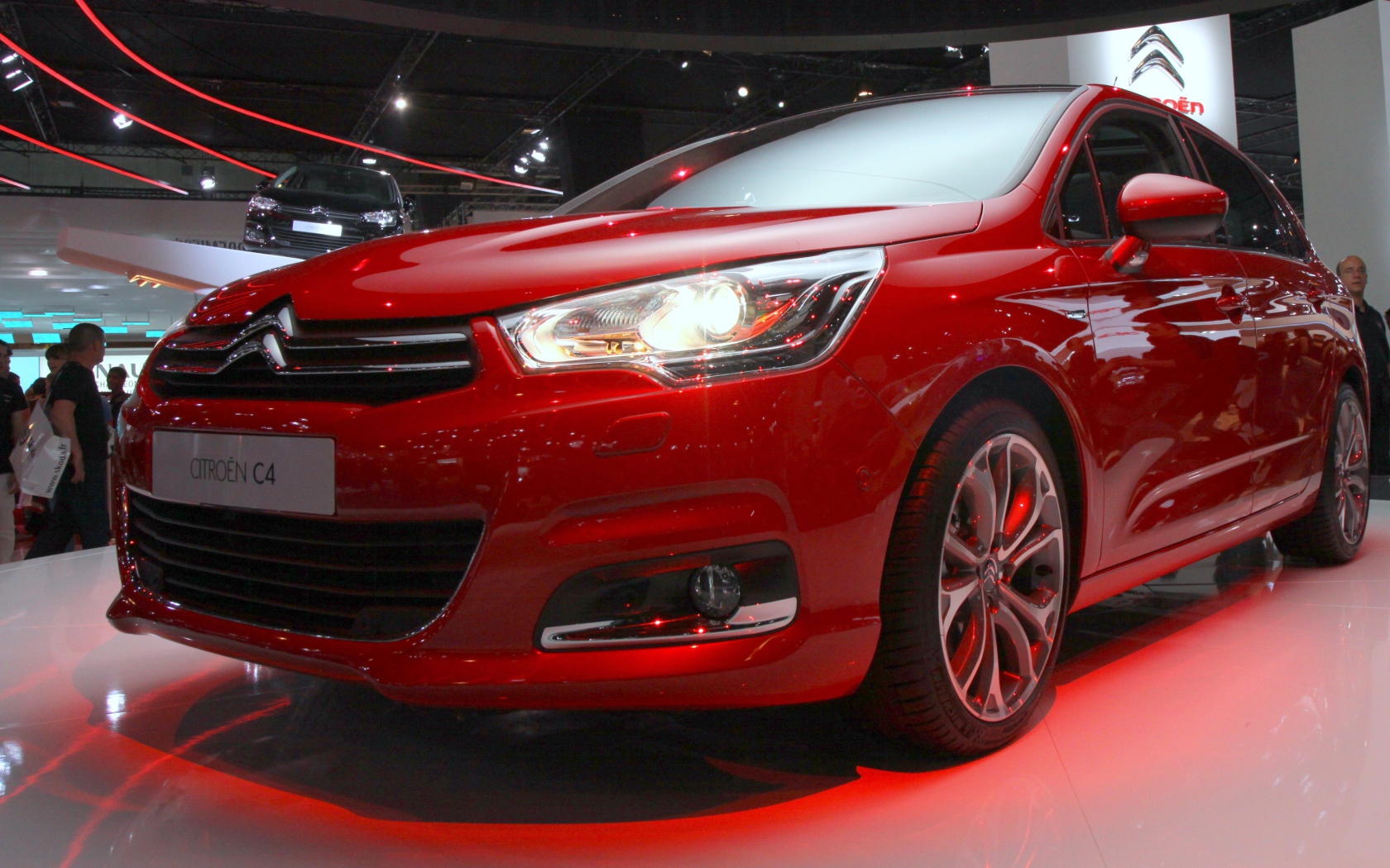 Премьера Citroen C4