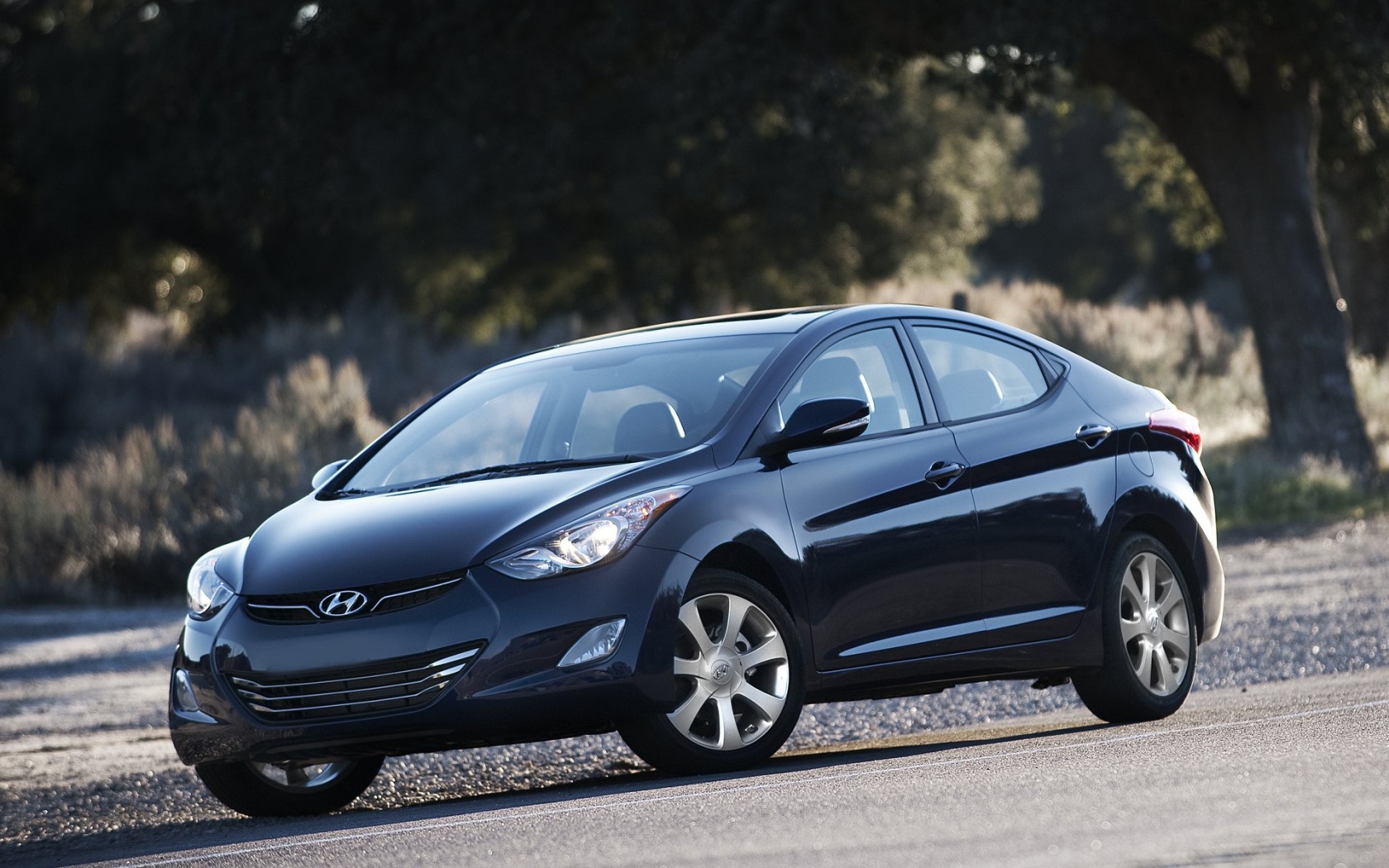 Автомобиль марки Hyundai модели Elantra