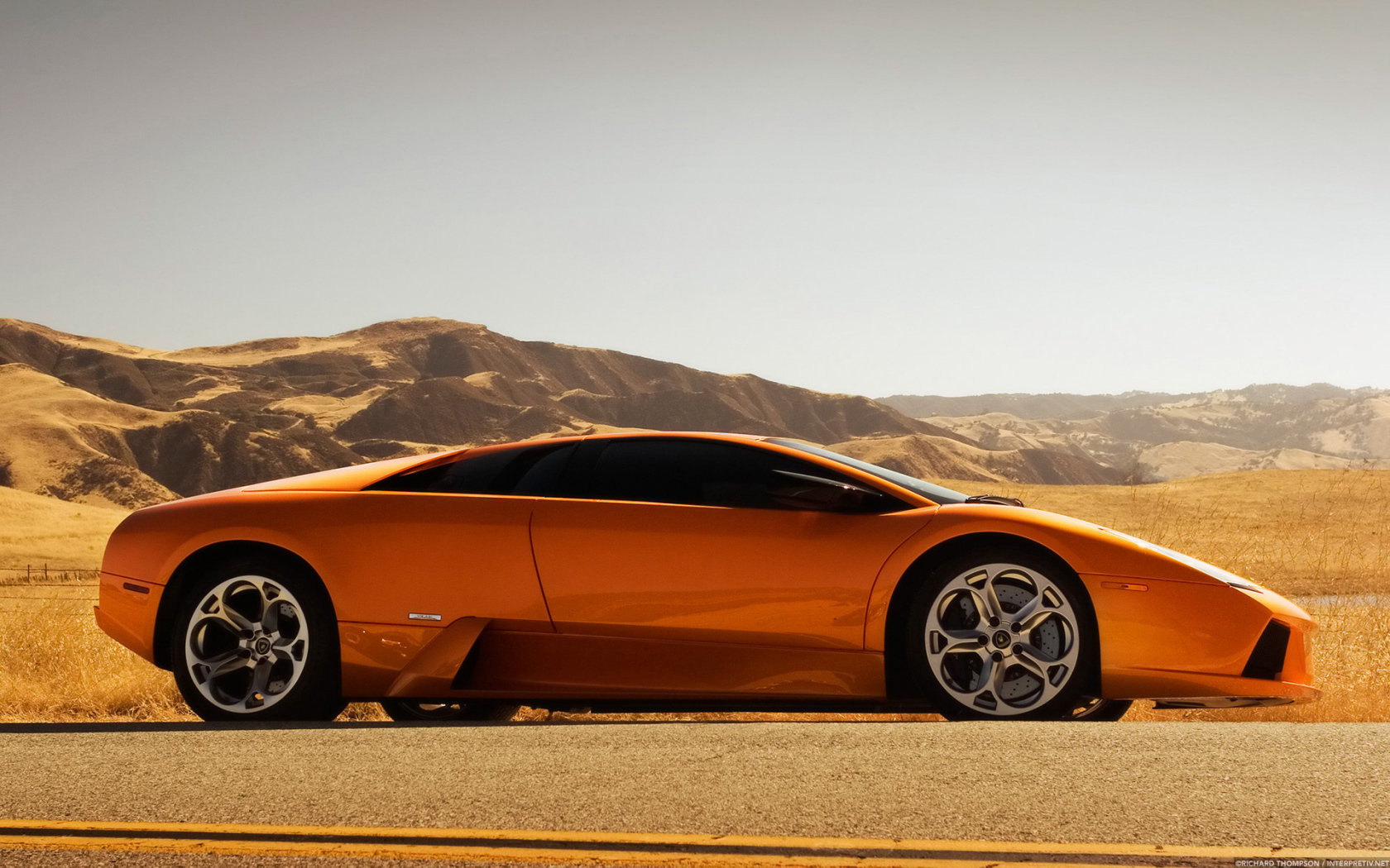 Красивый автомобиль Lamborghini Murcielago в Москве