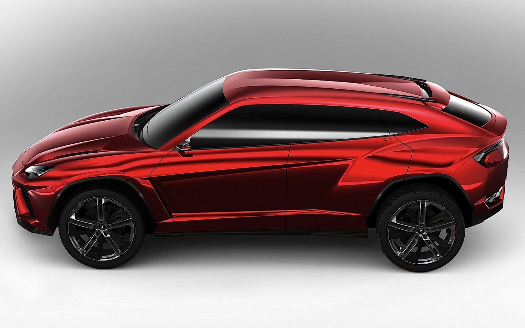 Автомобиль марки Lamborghini модели Urus