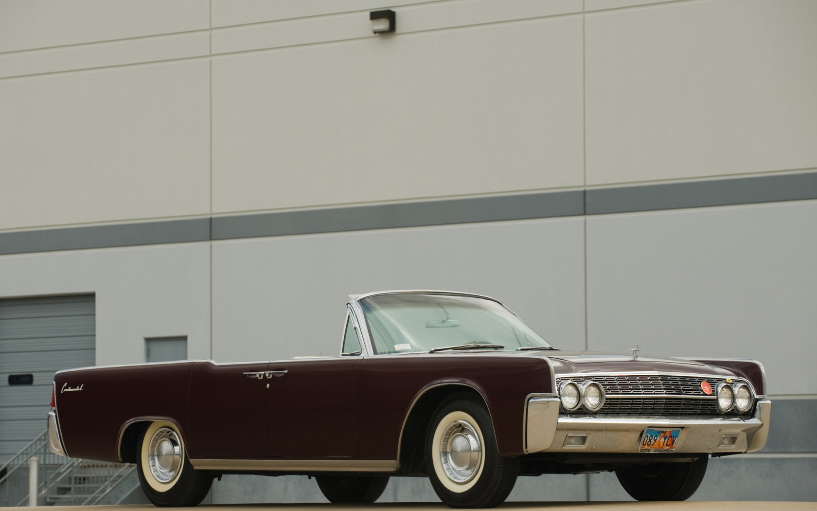 Reliable car Lincoln Continental 