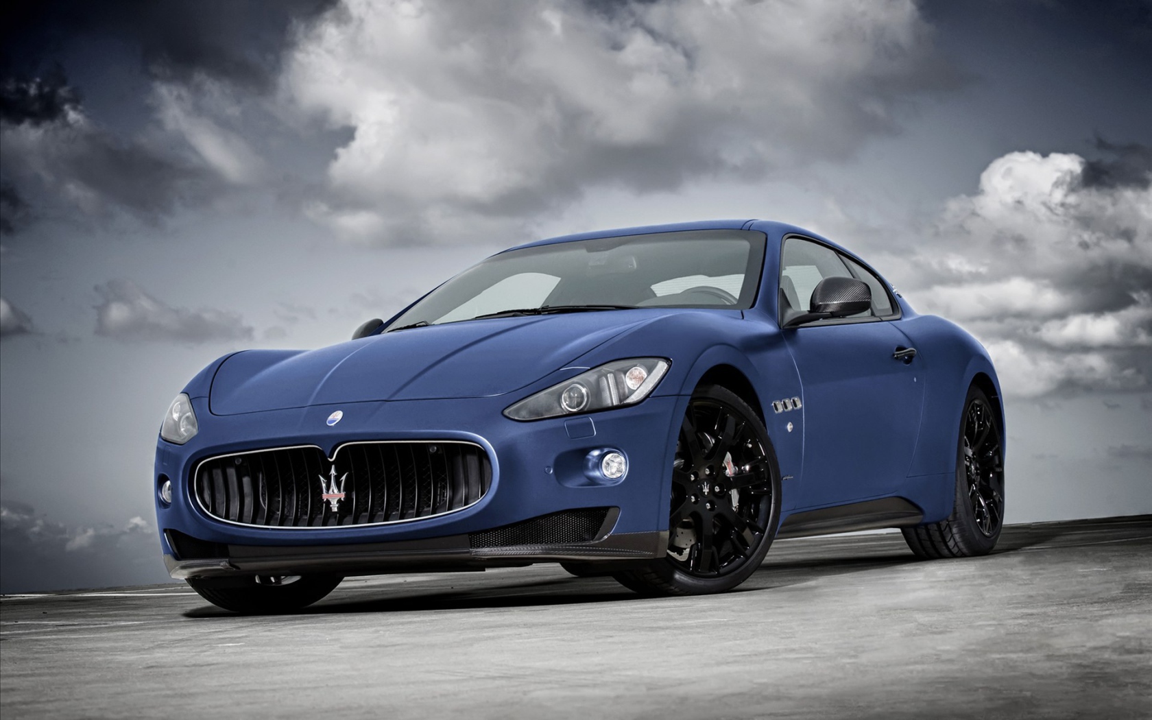 Надежная машина Maserati Granturismo