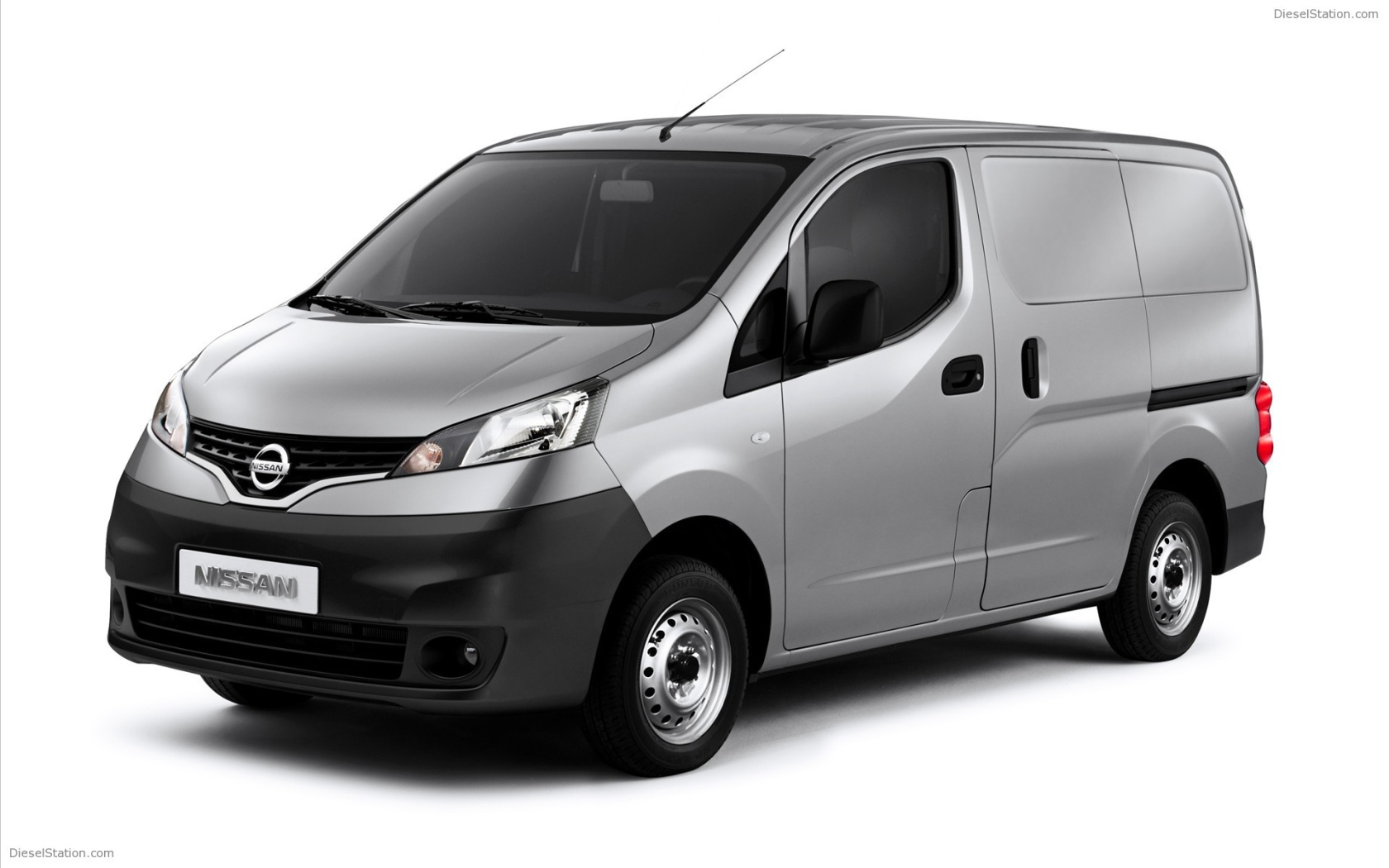 Новый автомобиль Nissan NV200