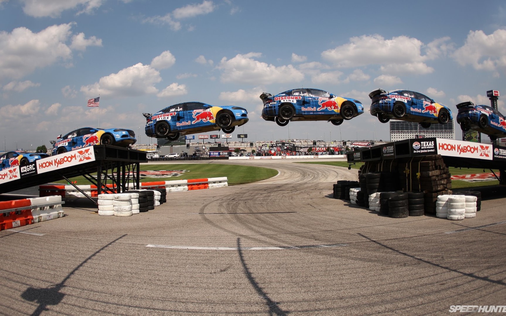 Прыжок на автомобиле