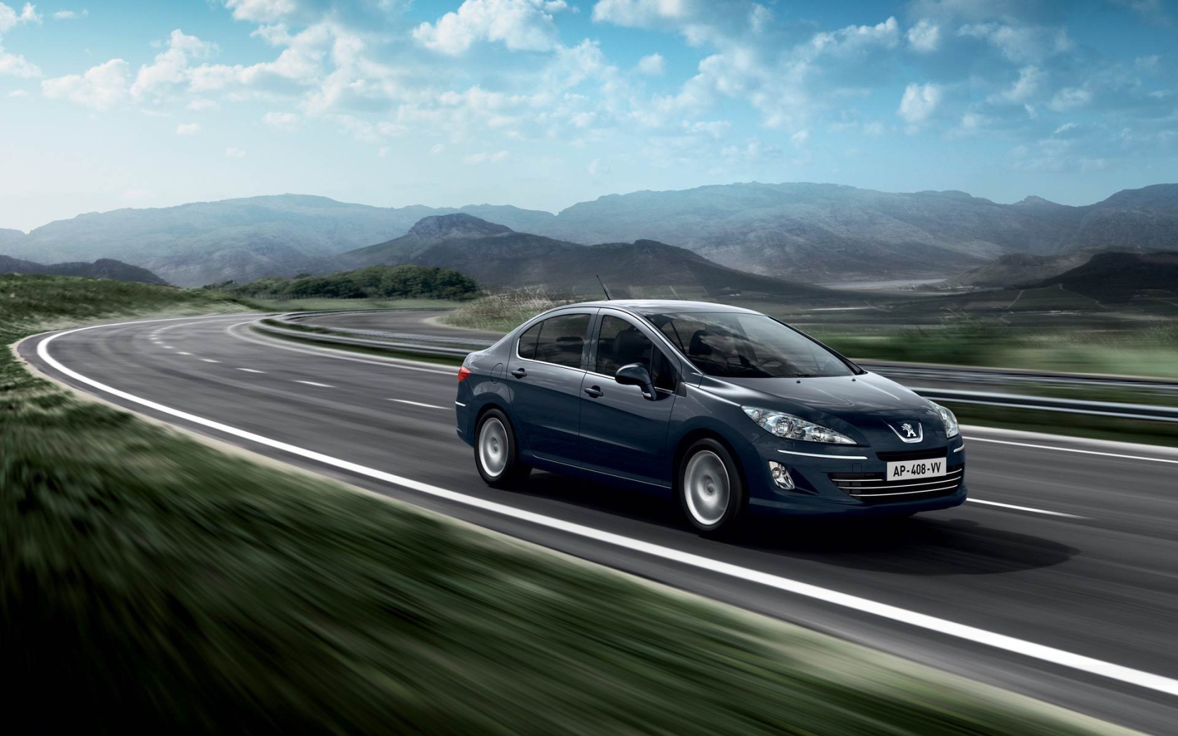 Надежная машина Peugeot 6008 2014 