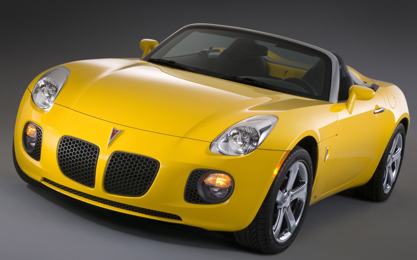 Новый автомобиль Pontiac Solstice