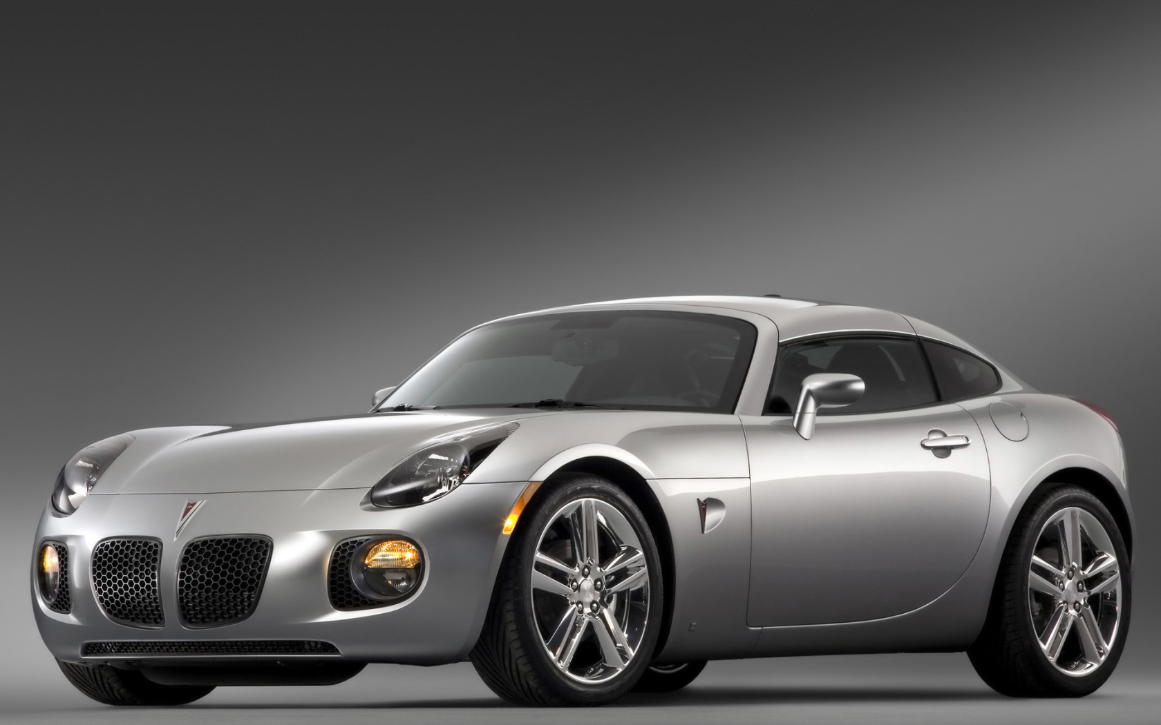 Надежный автомобиль Pontiac Solstice