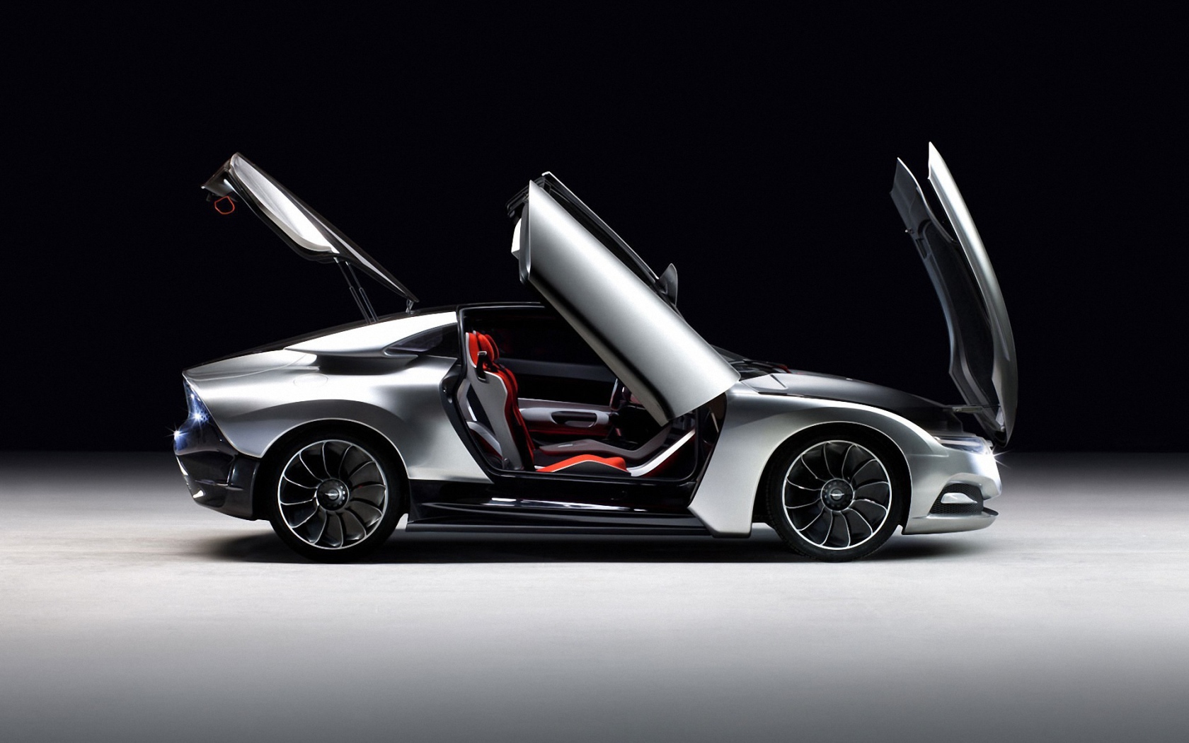 Фото автомобиля Saab 9000